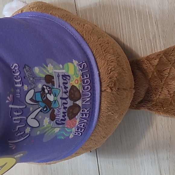 Buc-ee's 2023 Easter Beaver Tie-Dye Bunny 12" Plush - Picture 5 of 10